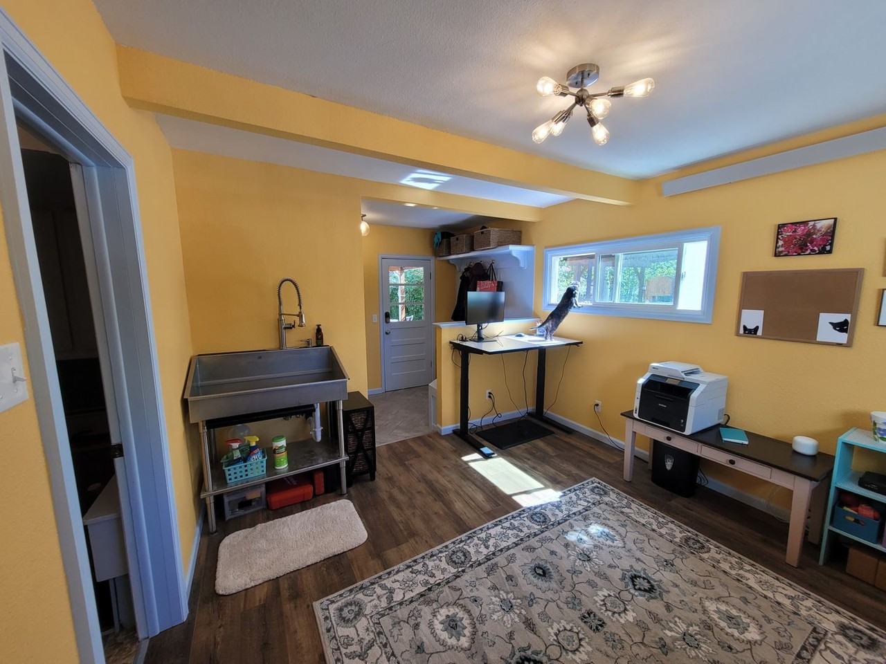 1517 Steele St - Photo 4 of 20