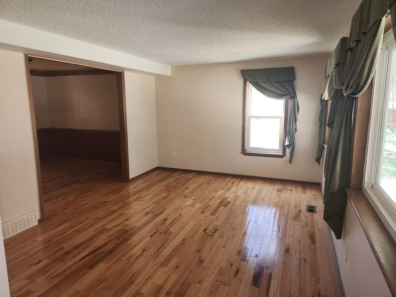 19295 Rim Of The World Dr - Photo 3 of 26