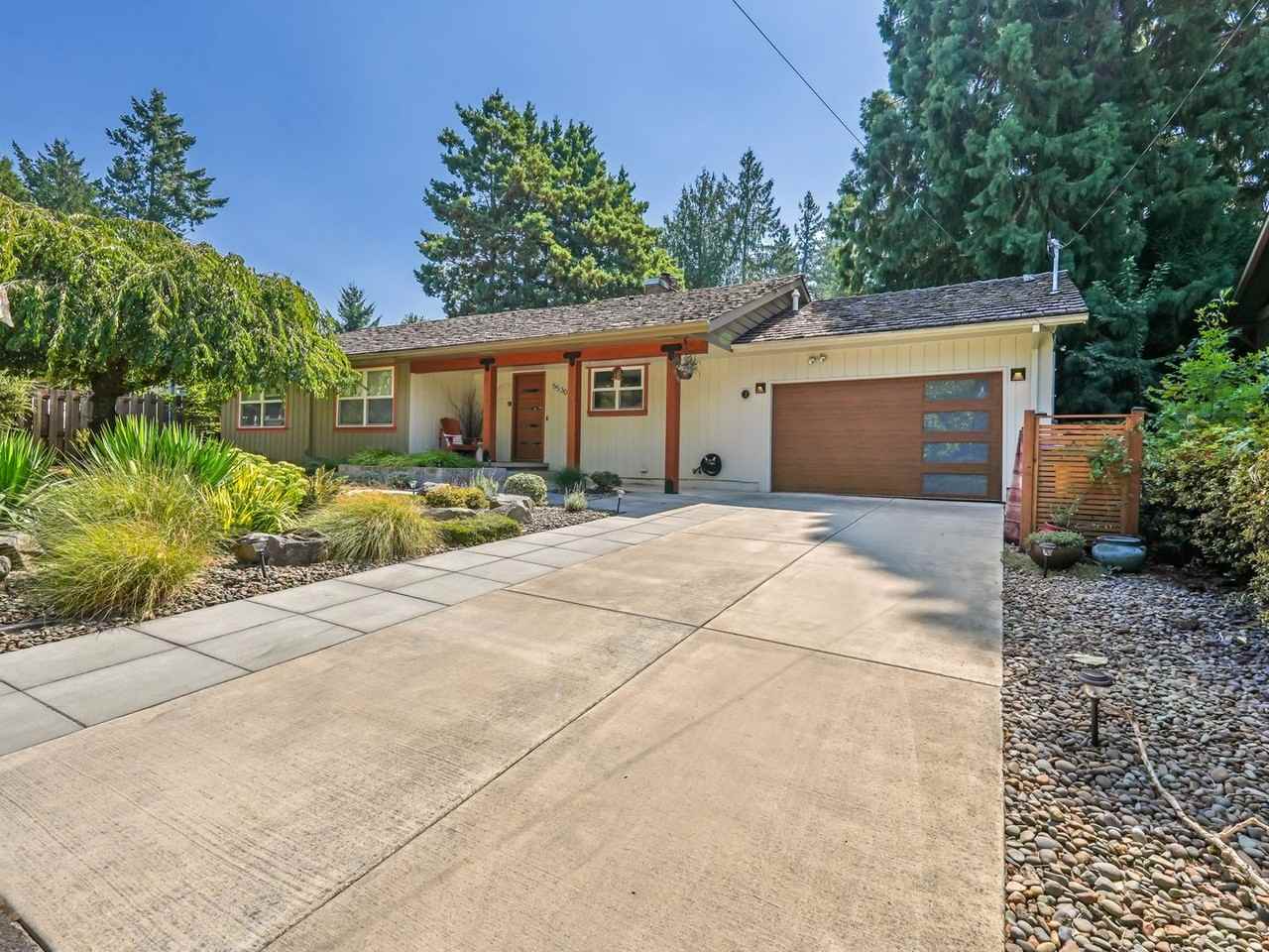 5530 Sw Logan Ct - Photo 4 of 43