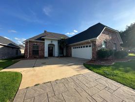 213 Decatur St - Photo 1 of 1
