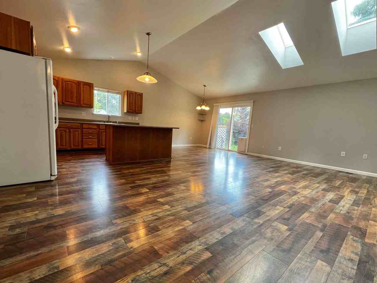 1065 S Edinburgh Dr - Photo 5 of 22