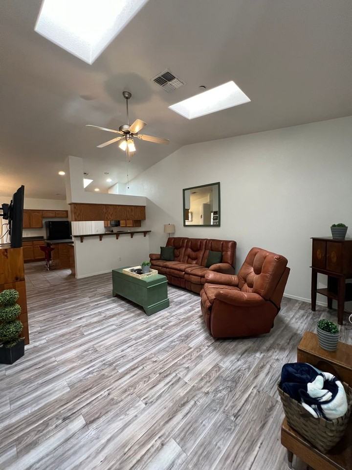 3048 S Ragen Dr - Photo 2 of 24