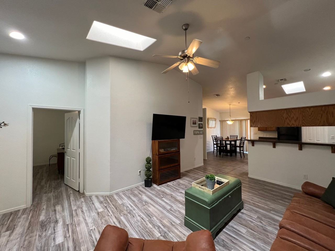 3048 S Ragen Dr - Photo 3 of 24