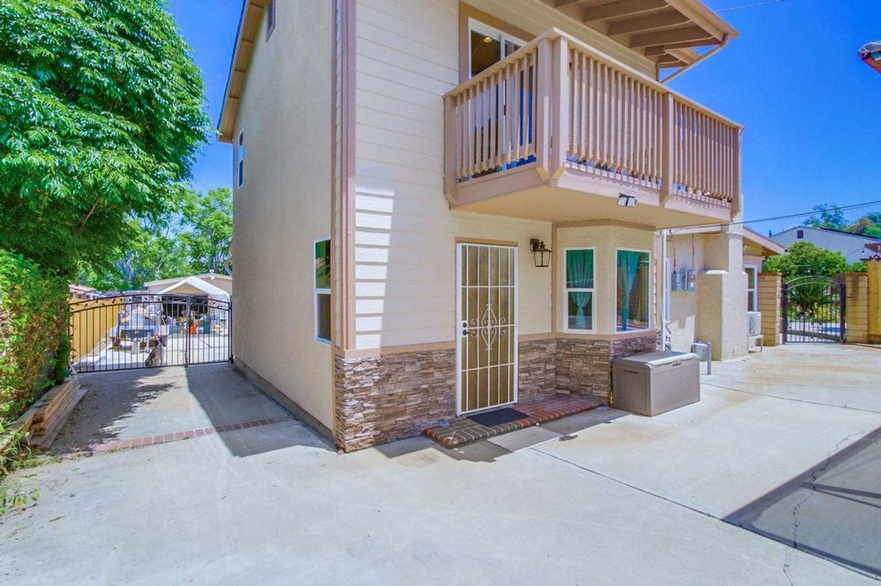 9633 Los Coches Rd - Photo 3 of 35