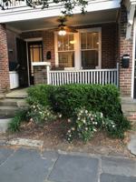 featured image of 135 1/2 Wentworth St