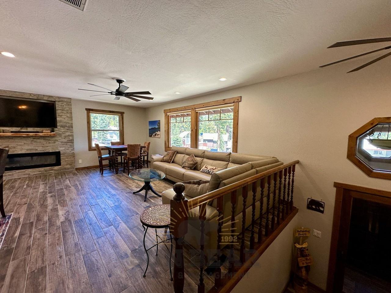 984 Tyner Way - Photo 3 of 20