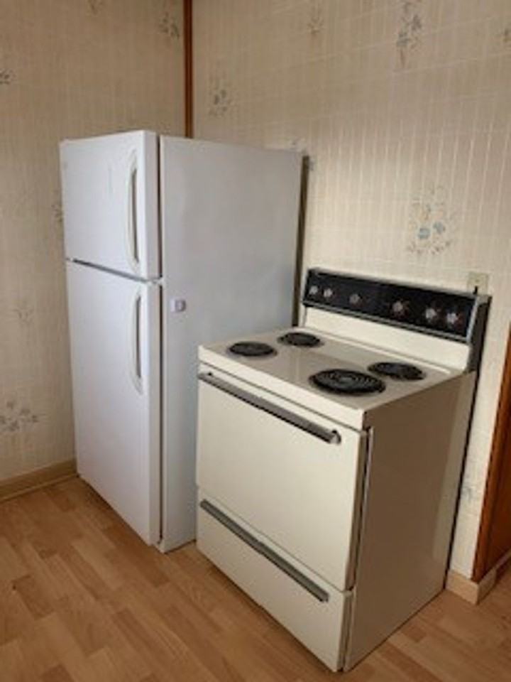 1215 Walnut St - Photo 7 of 43