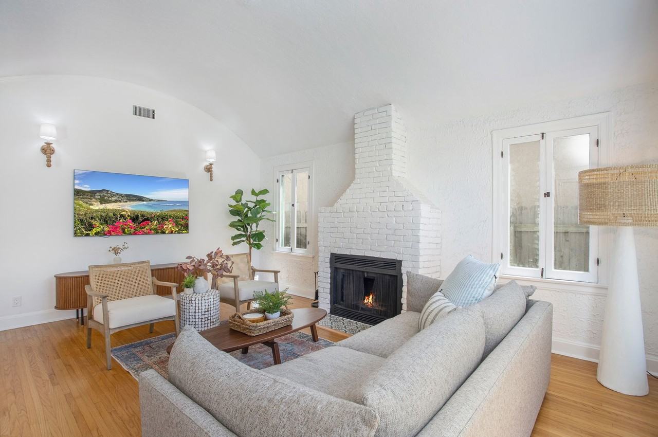 134 Prospect Ave - Photo 2 of 32