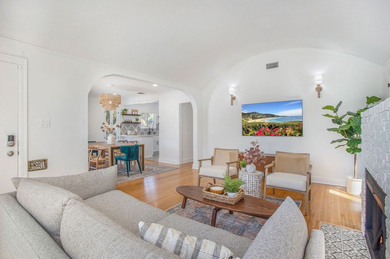 134 Prospect Ave - Photo 3 of 32