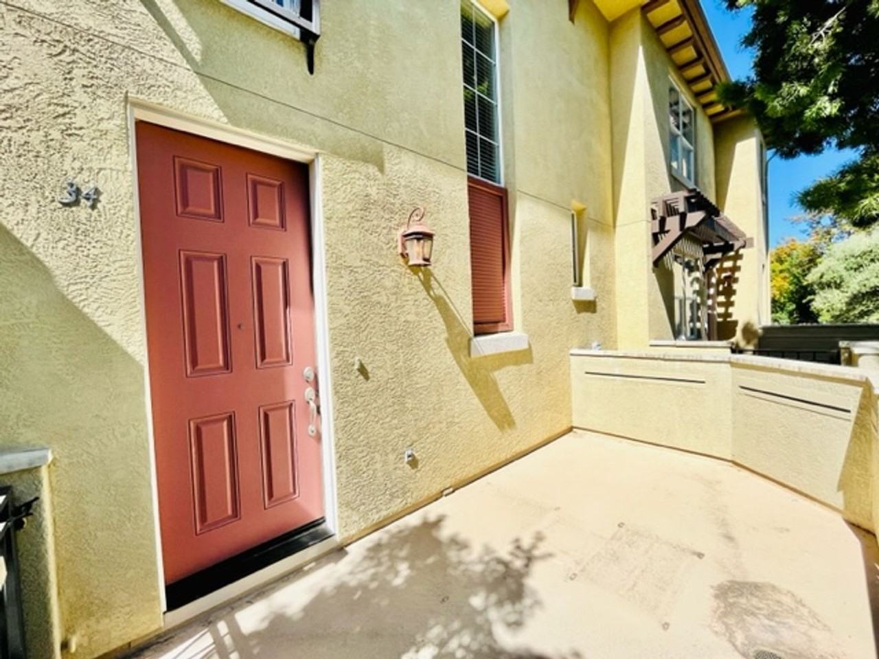 34 Warhol Way - Photo 3 of 43