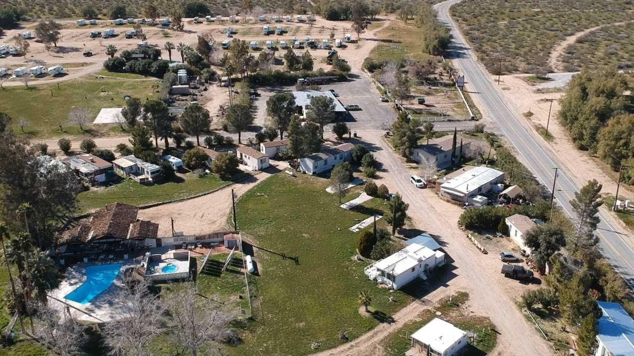 Butterfield - Photo 3 of 6