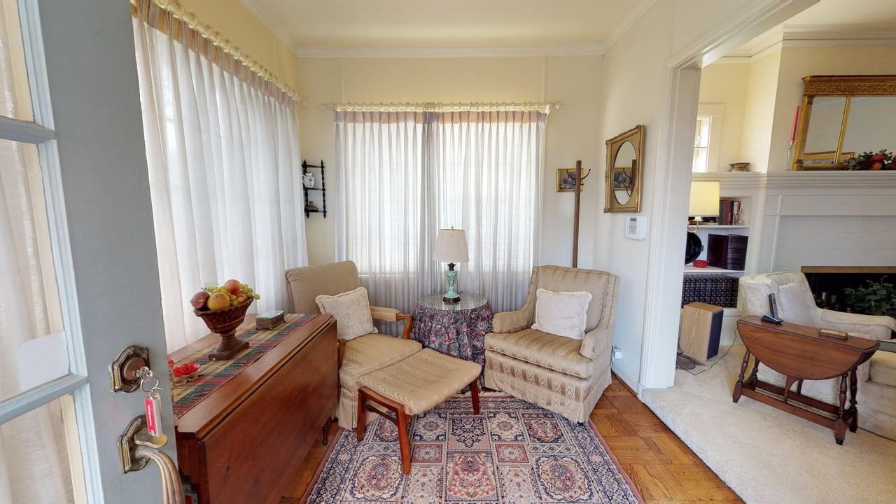 1104 Isabella Ave - Photo 4 of 38