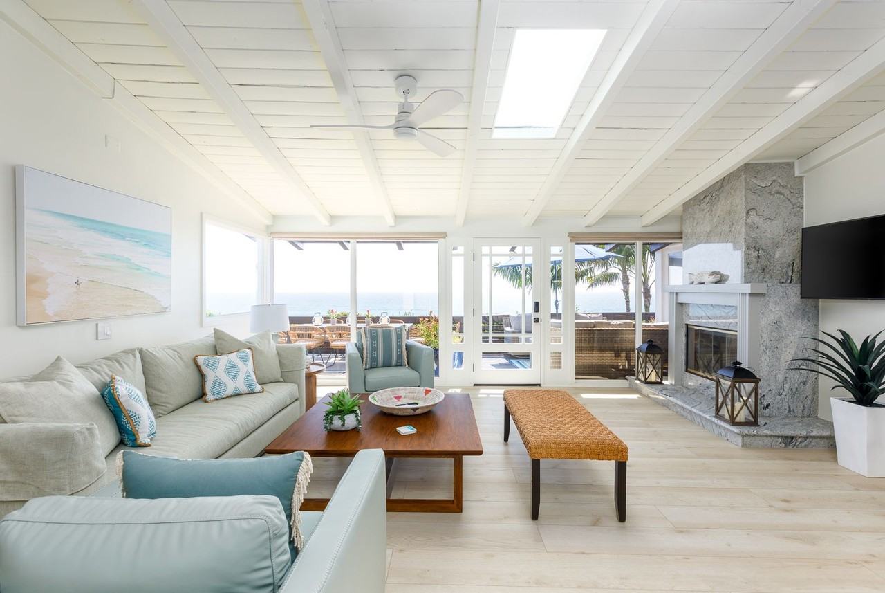 Historic Olde Del Mar Hacienda | Panoramic Ocean Views - Photo 3 of 45