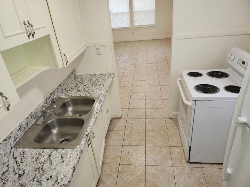 955 28th St N - Photo 7 of 22