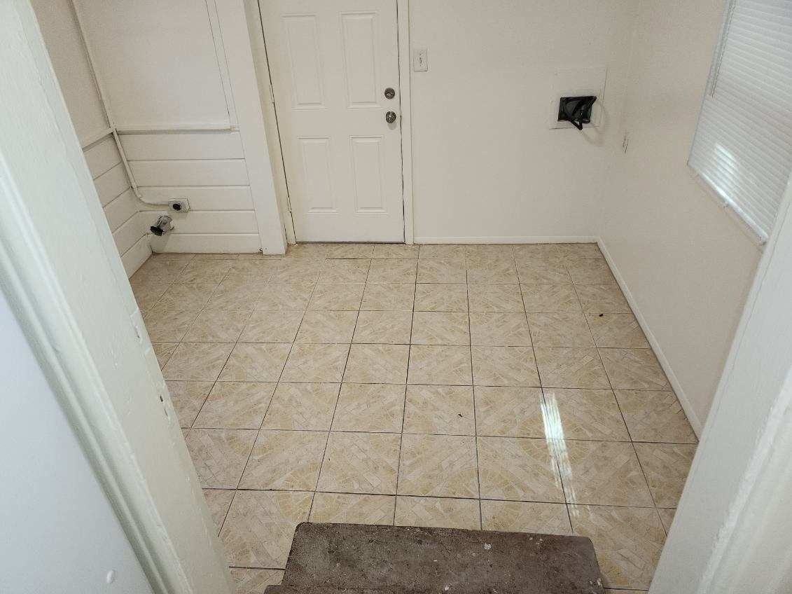 955 28th St N - Photo 5 of 22