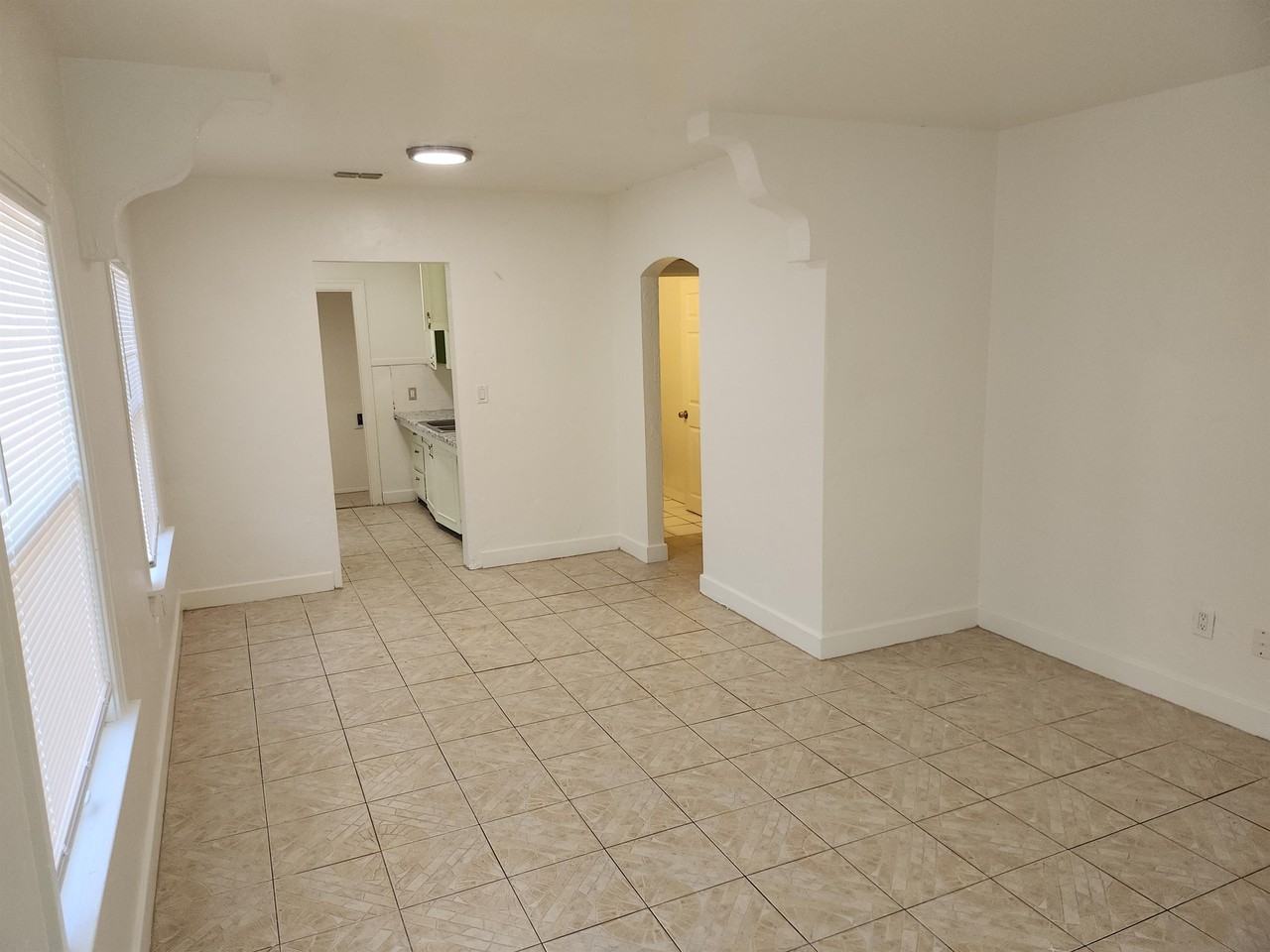 955 28th St N - Photo 7 of 22