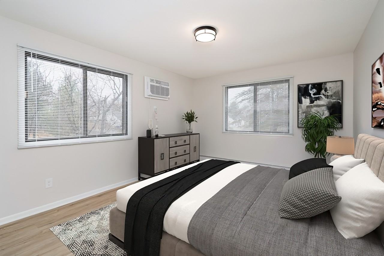 323 West 59th Street - Photo 5 of 16