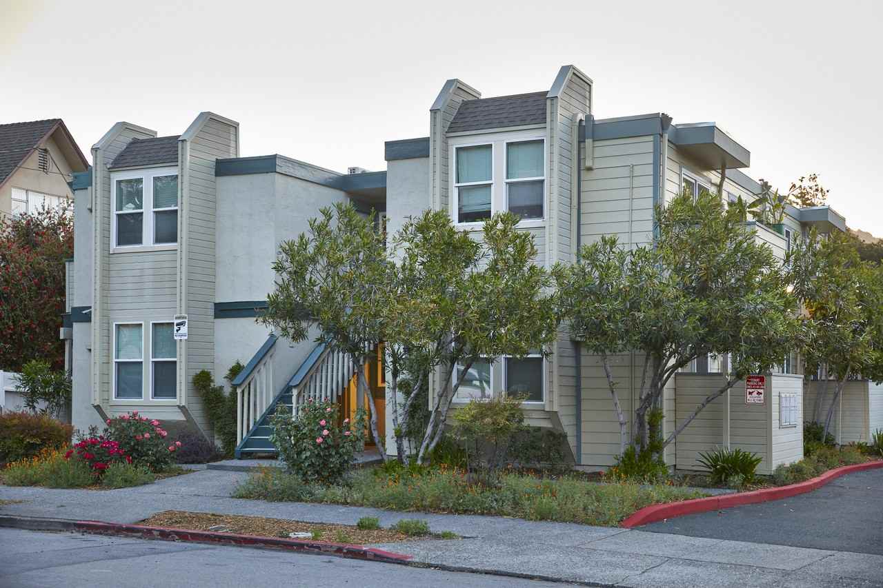 1440 Lincoln Avenue - Photo 2 of 89