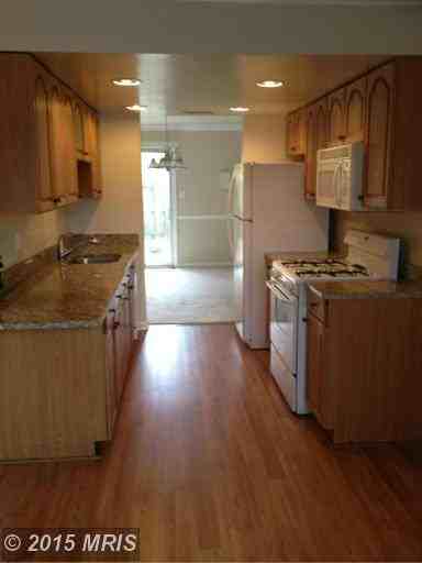 213 Allen Rd - Photo 3 of 9