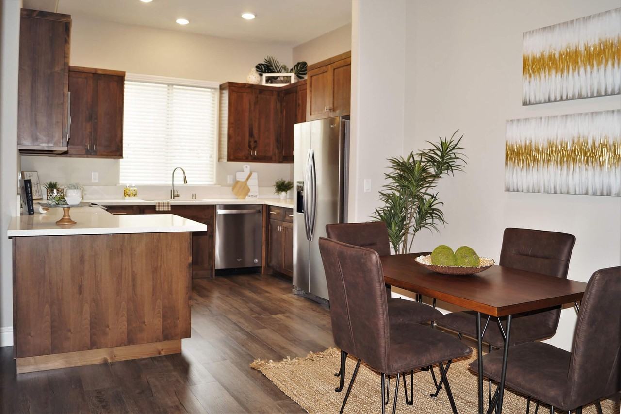 Drew Court Apartments - Photo 4 of 50