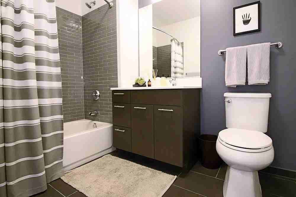 637 N Wells St - Photo 2 of 22