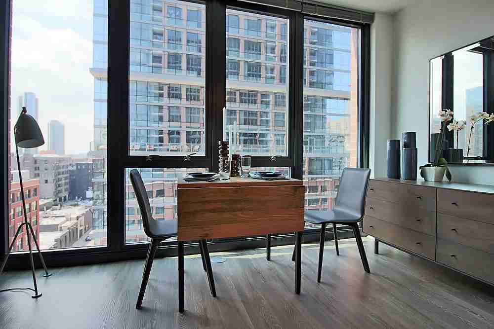 637 N Wells St - Photo 3 of 22