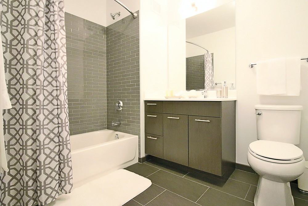 637 N Wells St - Photo 2 of 23