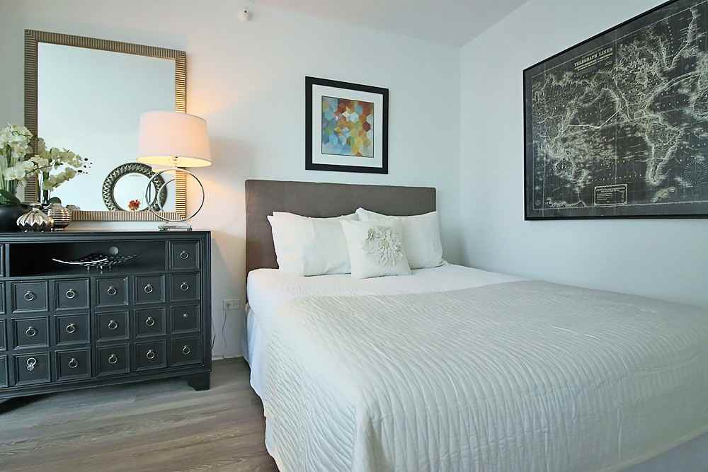 637 N Wells St - Photo 6 of 23