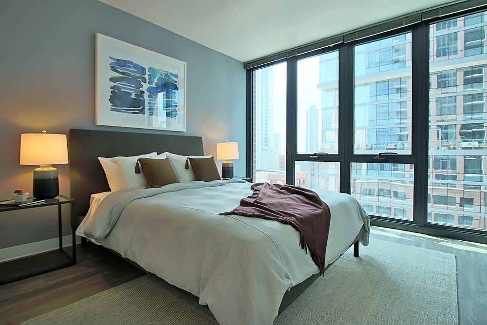 637 N Wells St #1-1 - Photo 3 of 28