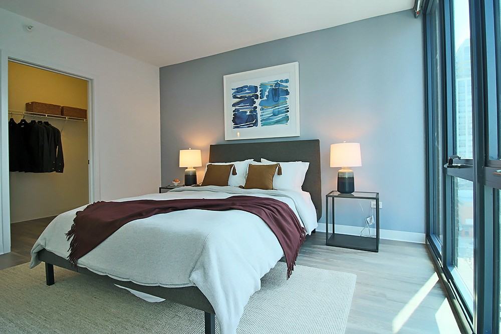 637 N Wells St #1-1 - Photo 5 of 28