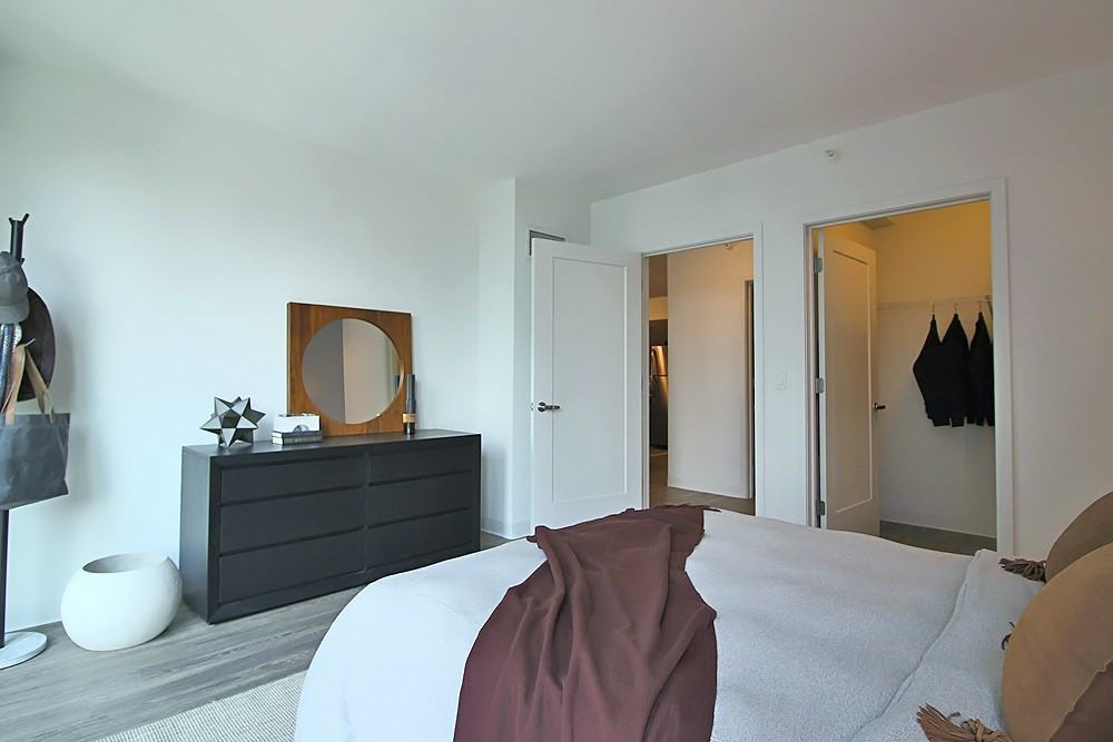 637 N Wells St #2-1 - Photo 6 of 27