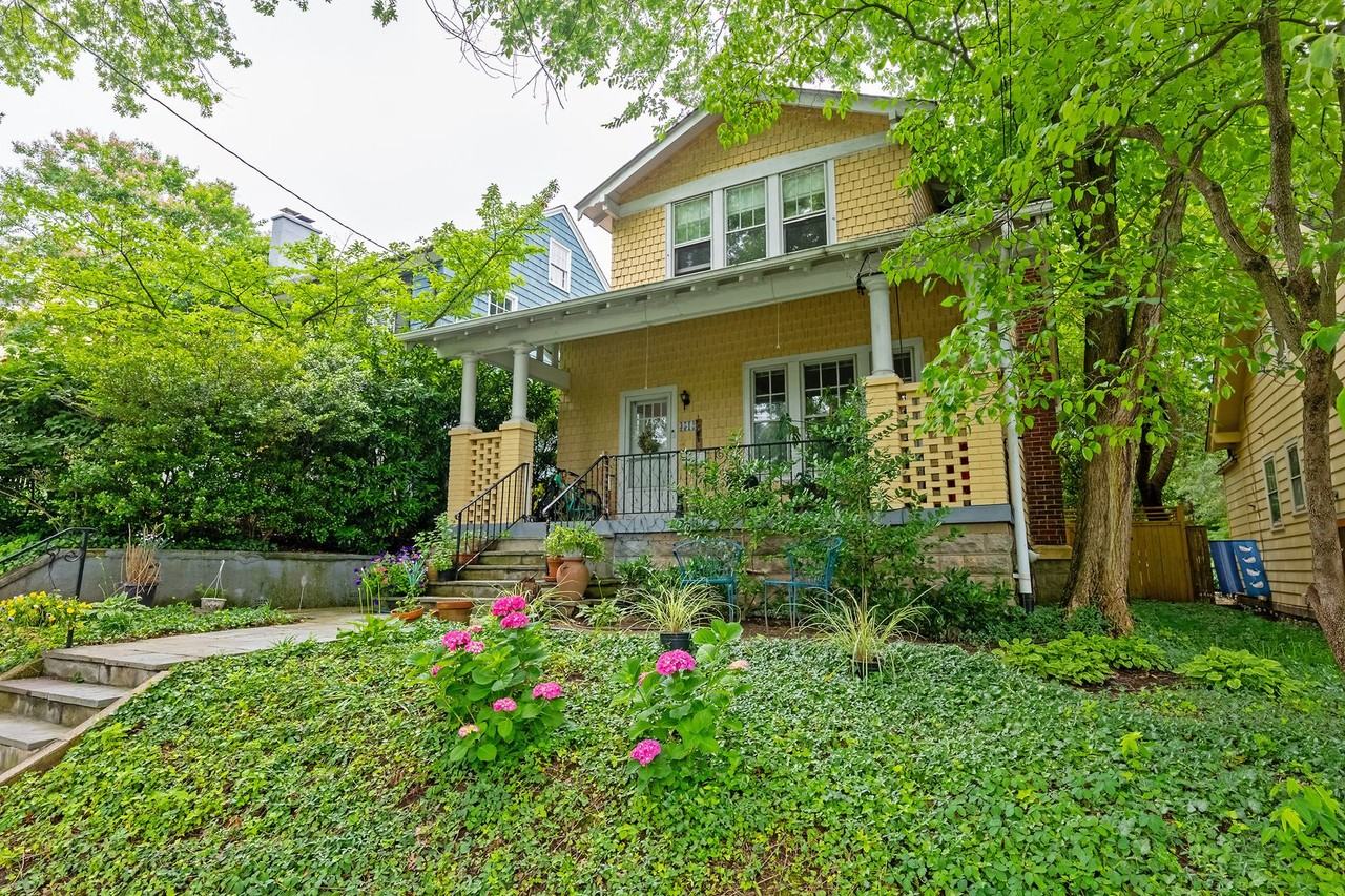 3512 35th St Nw ##Nw - Photo 3 of 50