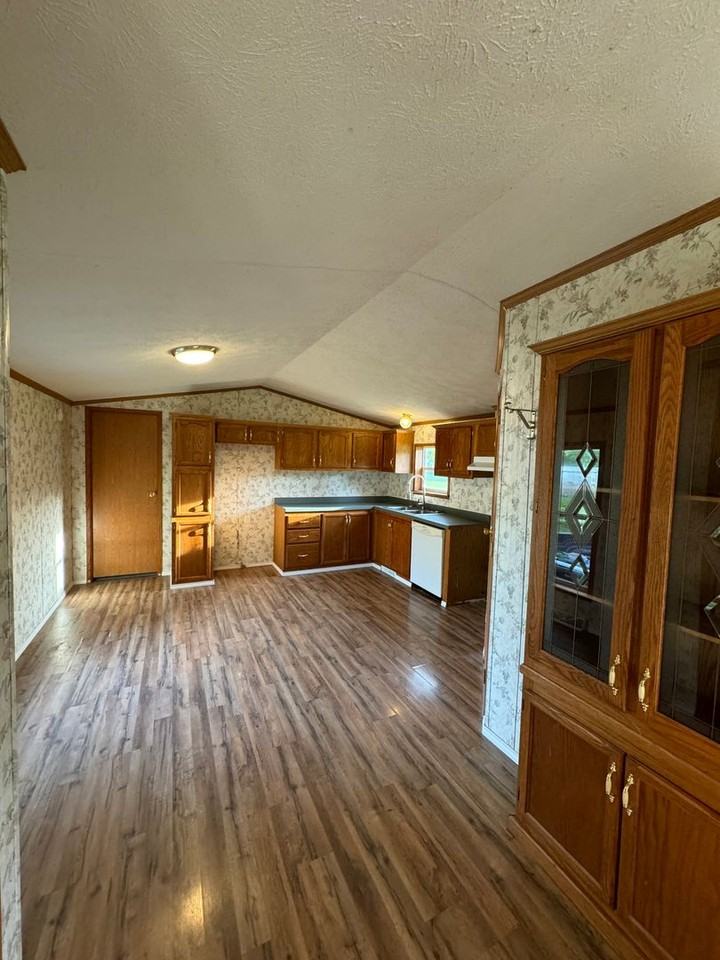 Pine Hollow - Photo 2 of 16