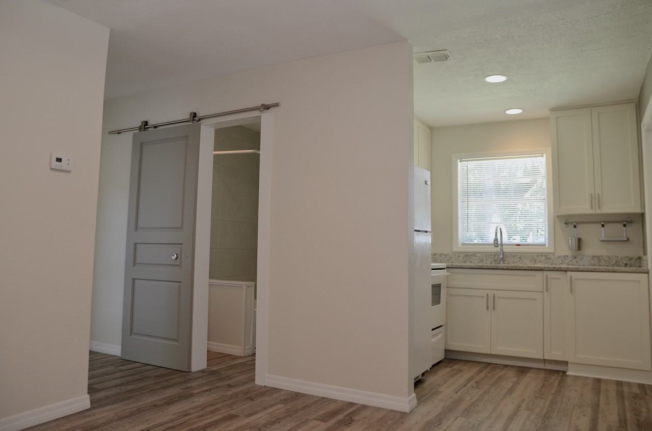 5197 Magnolia St - Photo 2 of 10