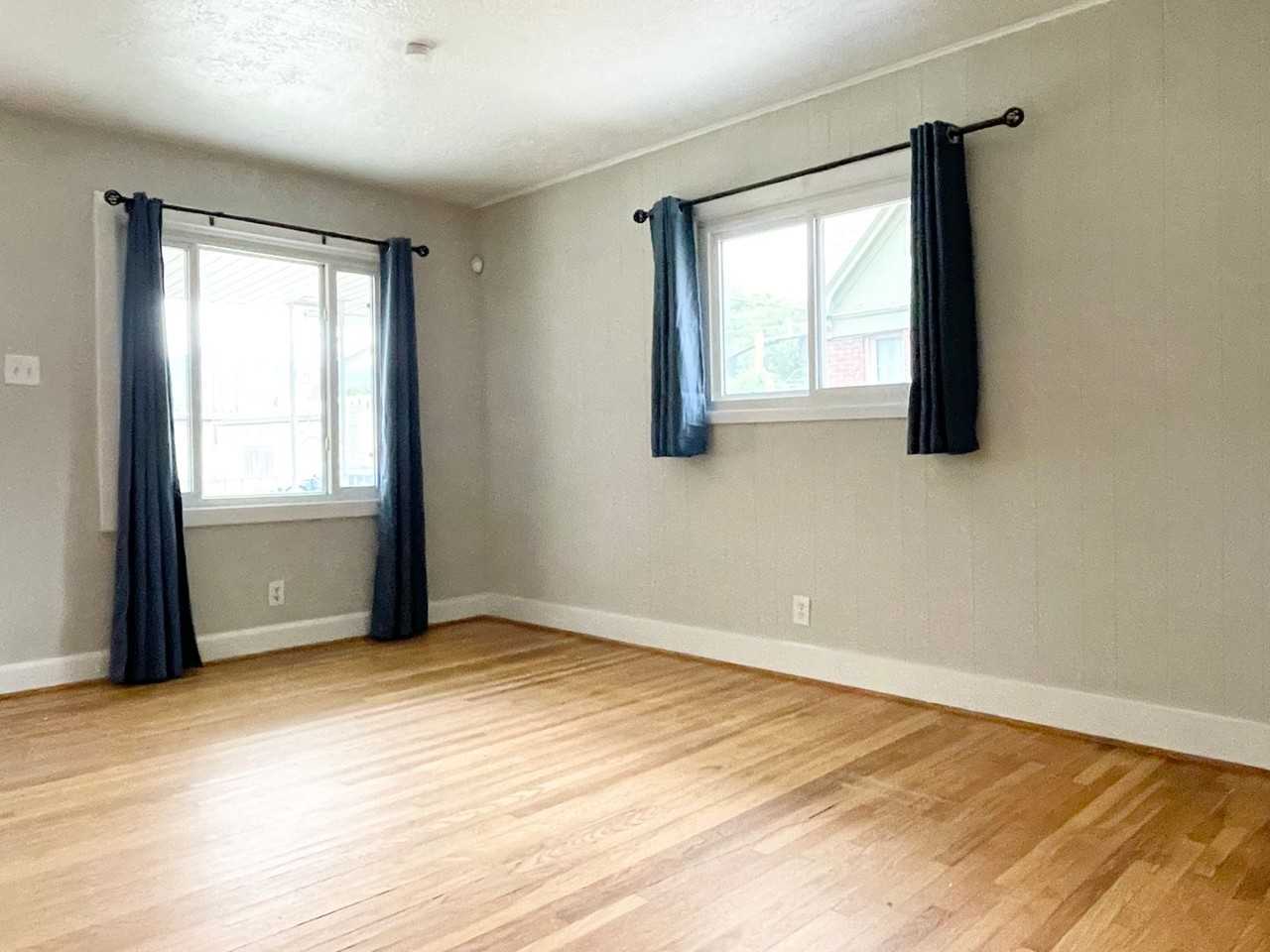1232 S 300 E - Photo 3 of 20