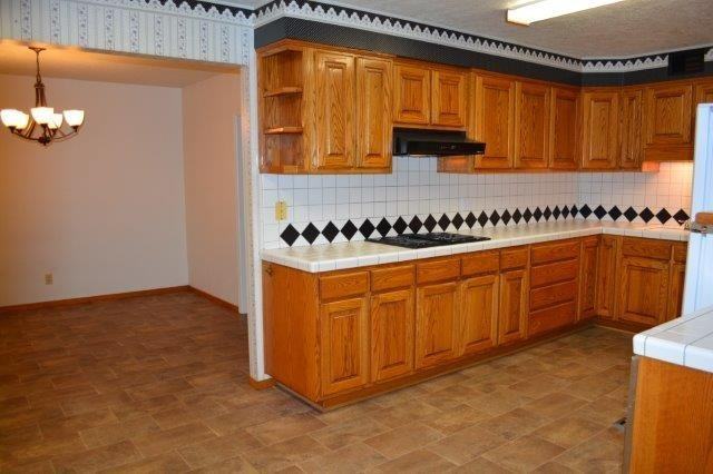 1718 Linton Ave - Photo 6 of 41