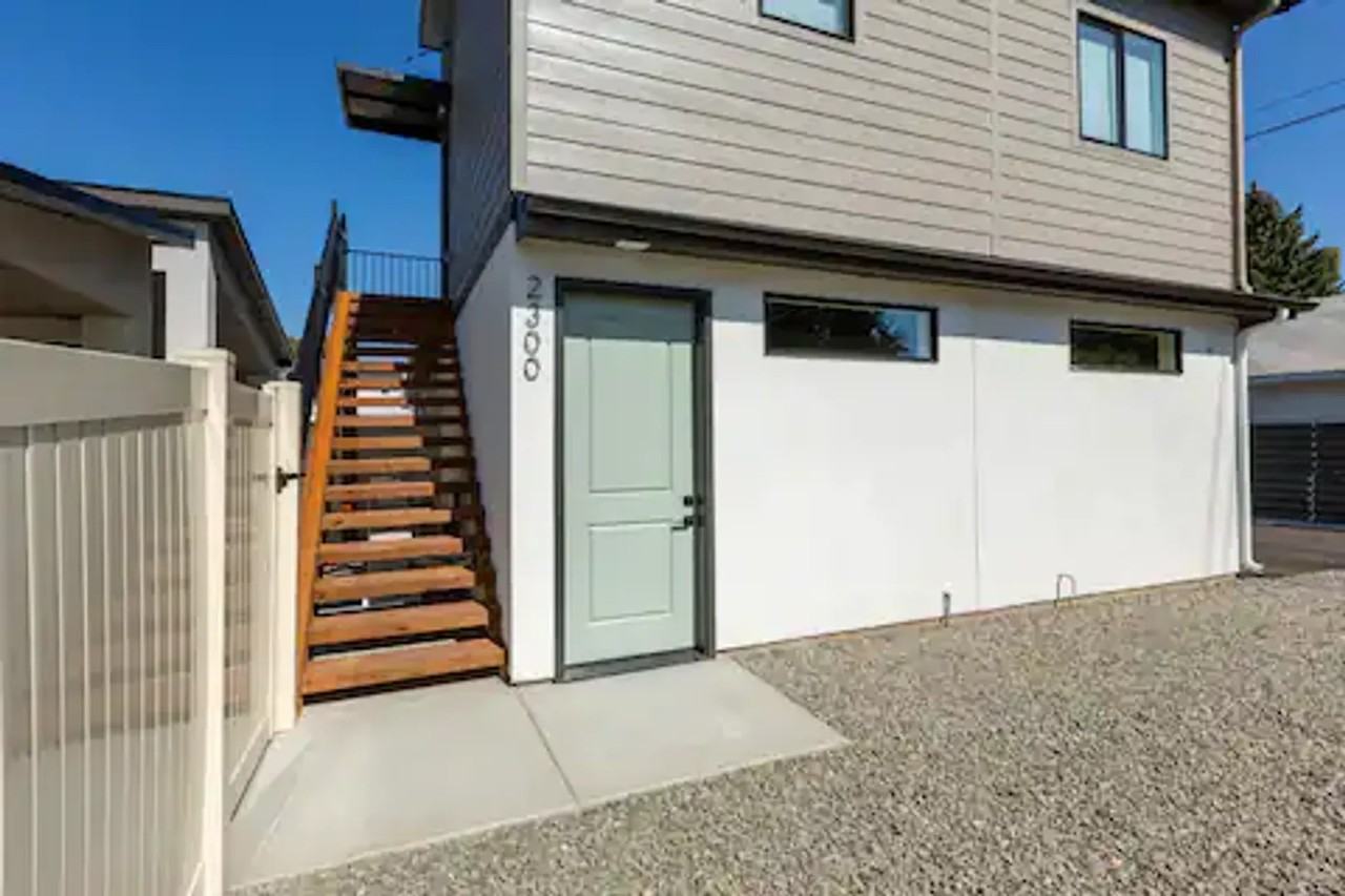 2300 N 29th St - Photo 2 of 15