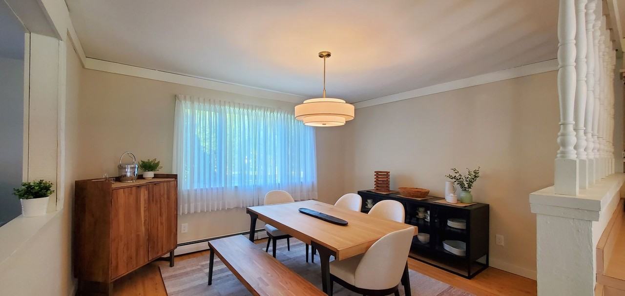 210 W 16th St - Photo 2 of 25