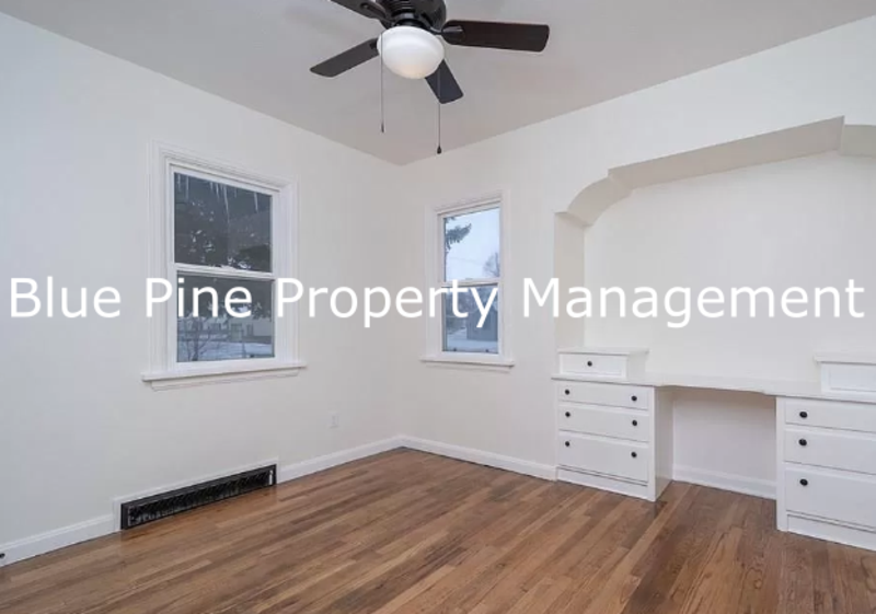 375 W 18th St - Photo 6 of 13