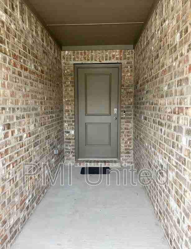 2117 Rustling Oaks Dr - Photo 2 of 14