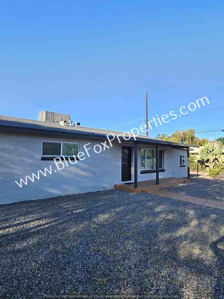 119 W 2nd St - Photo 2 of 26