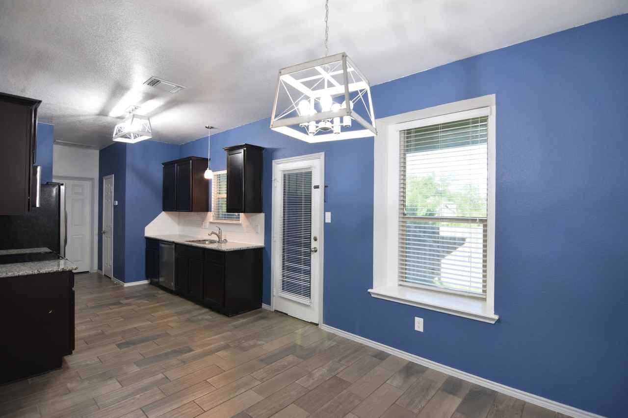 1221 Briscoe Court - Photo 4 of 19