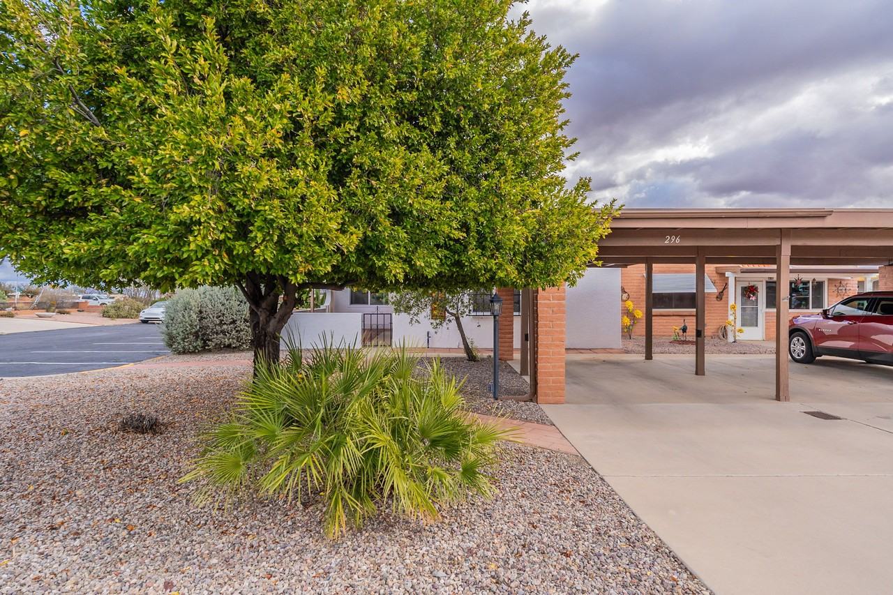 296 N Calle Del Santo - Photo 3 of 50