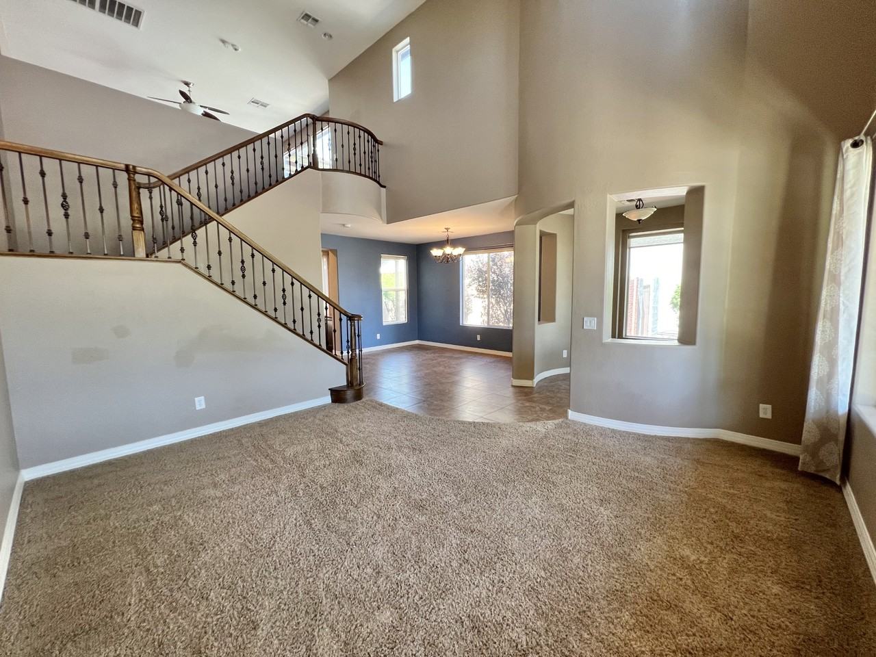 3886 E Rawhide St - Photo 5 of 47