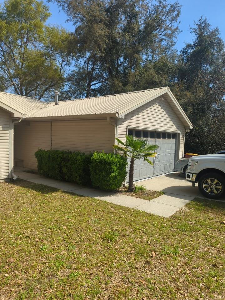 223 Grand Prix Dr - Photo 2 of 11