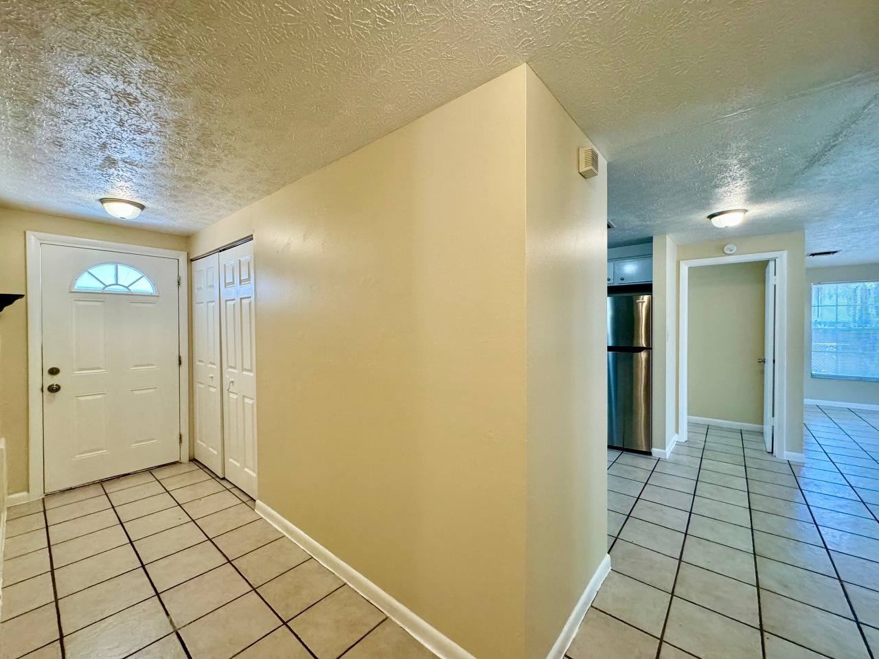 7601 S Swoope St - Photo 3 of 27
