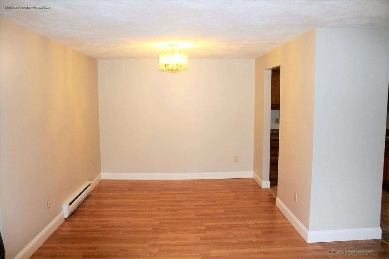 S Walnut St #4 - Photo 3 of 28