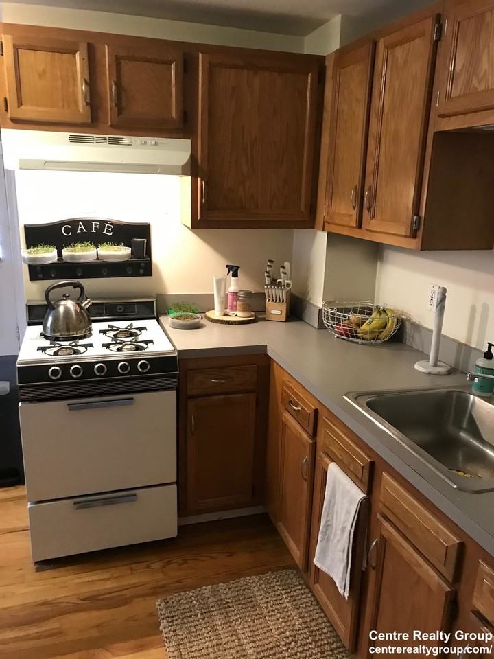 122 Chestnut St #2 - Photo 2 of 7