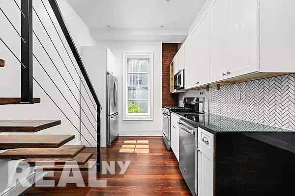 130 W 123rd St #4F - Photo 5 of 11