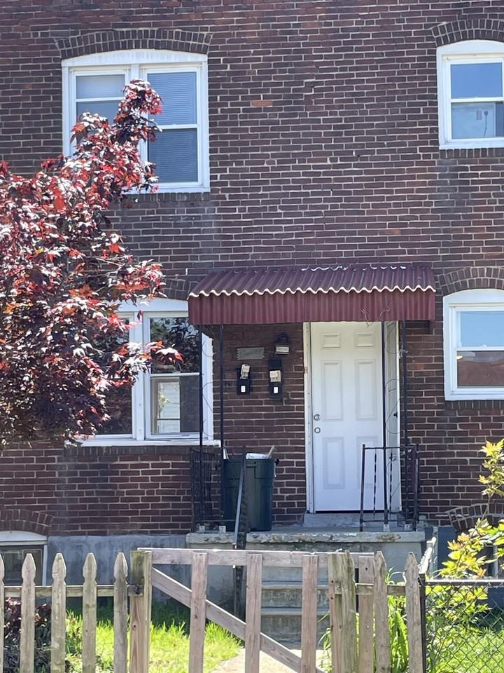 7 Washburn Ave #1